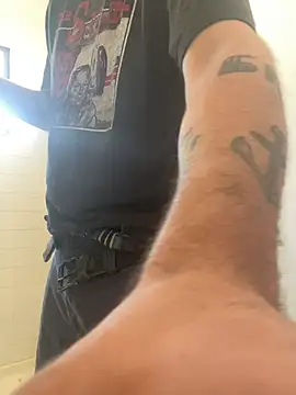 crashnasty online show from June 8, 12:03 am