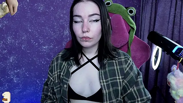Snapshot of MargarettRose chatting on June 30, 4:02 am MargarettRose online show from June 30, 4:02 am