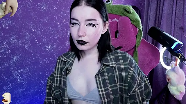 Snapshot of MargarettRose chatting on July 3, 2:18 am MargarettRose online show from July 3, 2:18 am