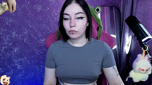 Snapshot of MargarettRose chatting on July 9, 2:59 am MargarettRose online show from July 9, 2:59 am