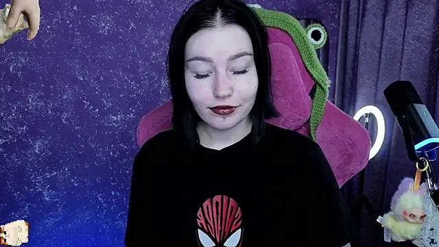 Snapshot of MargarettRose chatting on July 18, 3:11 am MargarettRose online show from July 18, 3:11 am