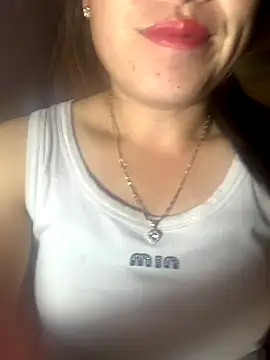 tuyetnhi-00 online show from October 22, 8:19 pm