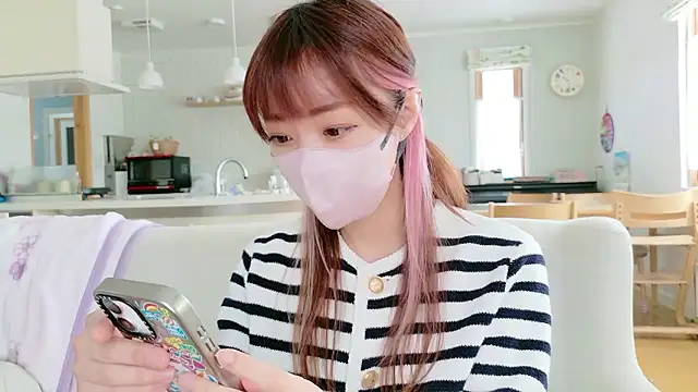 SUZU 1201 online show from February 23, 1:25 am