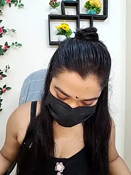 Snapshot of ariya-03 chatting on October 12, 4:44 am ariya-03 online show from October 12, 4:44 am