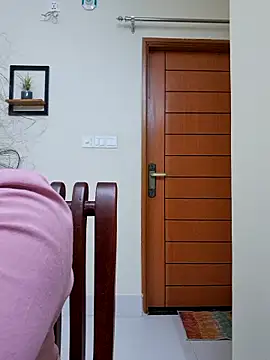 Snapshot of ariya-03 chatting on November 1, 5:42 am ariya-03 online show from November 1, 5:42 am