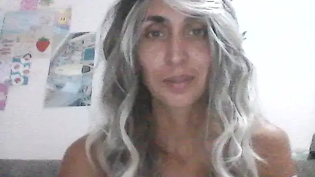 Nuvika online show from November 18, 9:08 pm