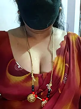 Snapshot of luci-queen chatting on May 15, 5:20 pm luci-queen online show from May 15, 5:20 pm