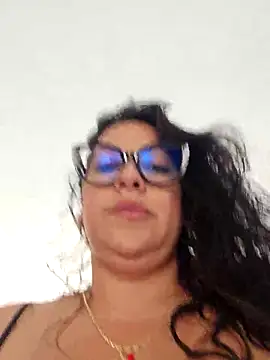 Nicoleefaith  online show from April 4, 3:53 pm