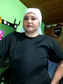 Snapshot of zulaija_masih chatting on September 26, 1:42 am zulaija masih online show from September 26, 1:42 am