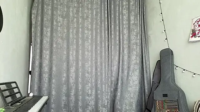 CutieAnny online show from February 11, 6:07 am