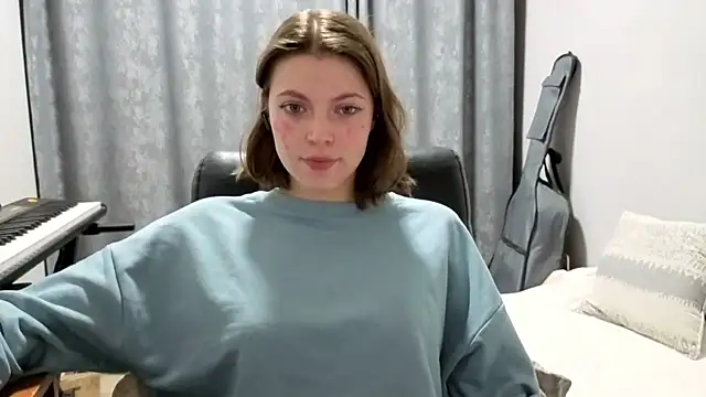 CutieAnny online show from June 2, 10:56 pm