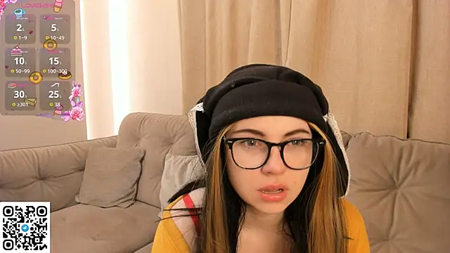 EvaBlimey online show from October 30, 6:48 am