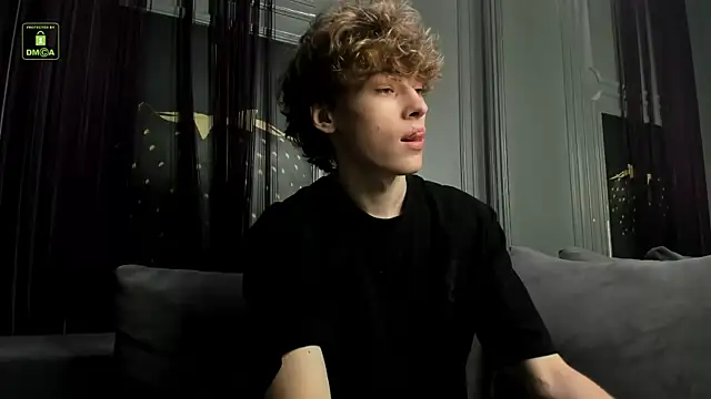 Snapshot of Kevin_Garsia chatting on September 15, 3:23 pm Kevin Garsia online show from September 15, 3:23 pm