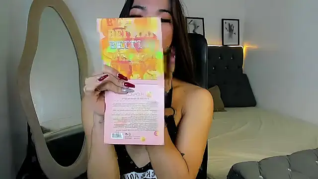 Snapshot of CassieSommereux chatting on September 24, 8:50 am CassieSommereux online show from September 24, 8:50 am