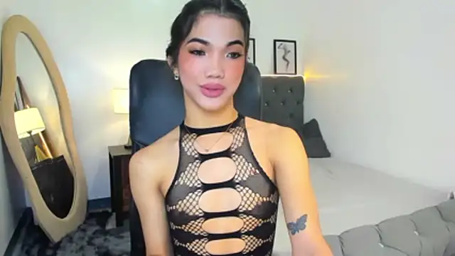 Snapshot of CassieSommereux chatting on October 24, 6:04 pm CassieSommereux online show from October 24, 6:04 pm