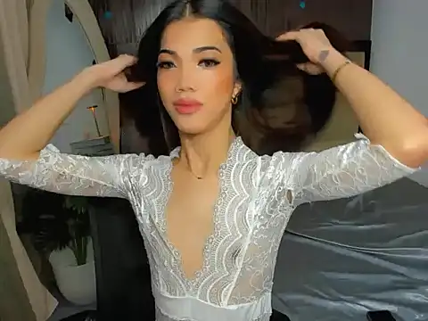 Snapshot of CassieSommereux chatting on December 16, 5:29 pm CassieSommereux online show from December 16, 5:29 pm