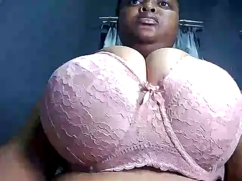 MegaBustyQueen online show from February 20, 7:58 pm