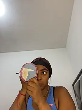 zaracollins01 online show from March 28, 5:23 pm