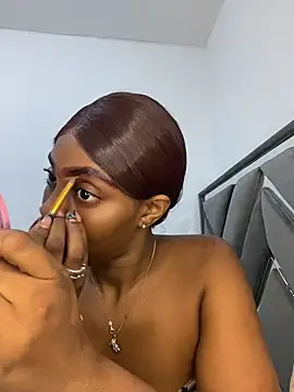 zaracollins01 online show from April 17, 1:19 am