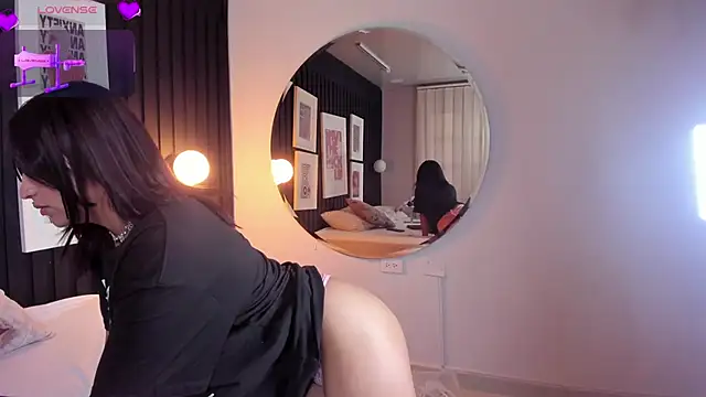 Manelyk evanss  online show from February 15, 12:36 pm