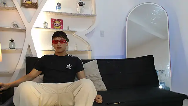 GRETTY BOYS online show from October 26, 7:14 am