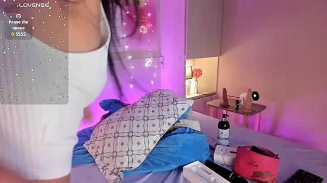 Snapshot of LexxaQueen chatting on November 11, 4:12 am LexxaQueen online show from November 11, 4:12 am