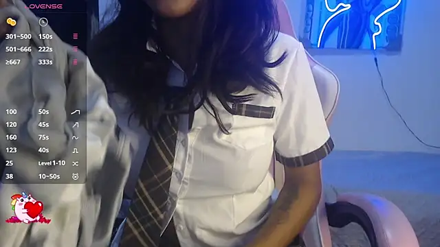 Snapshot of Aprill18_ chatting on September 30, 1:05 pm Aprill18 online show from September 30, 1:05 pm