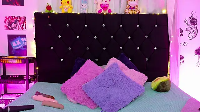 lizz bela1 online show from October 9, 9:35 pm