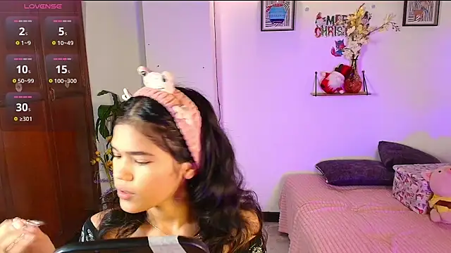 emycarver09 online show from November 24, 11:43 am