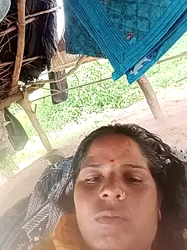 Snapshot of Sapna_cutt chatting on September 29, 6:51 am Sapna cutt online show from September 29, 6:51 am