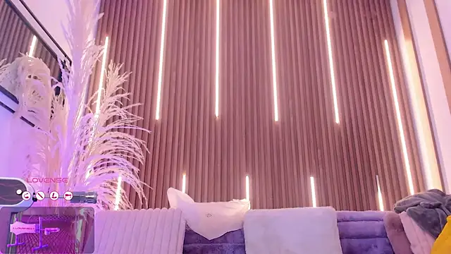 ArianaSantana online show from December 1, 12:54 pm