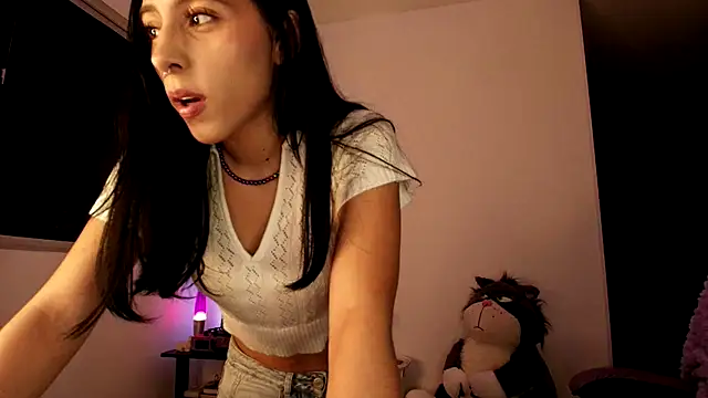 violethun  online show from October 11, 5:17 am