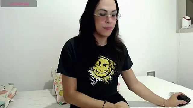 missblu online show from April 10, 2:28 am