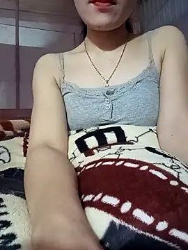 Snapshot of LucyyLy chatting on January 11, 12:59 am LucyyLy online show from January 11, 12:59 am