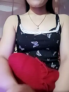 Snapshot of LucyyLy chatting on February 7, 3:54 am LucyyLy online show from February 7, 3:54 am