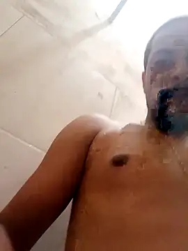 Snapshot of PauMolao85 chatting on December 19, 3:30 pm PauMolao85 online show from December 19, 3:30 pm