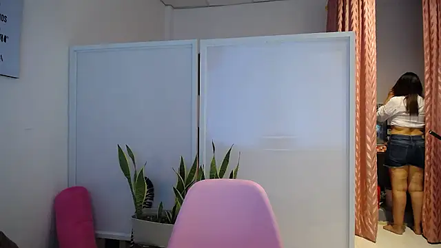 Snapshot of Manuela_lara_ chatting on January 6, 2:21 pm Manuela lara online show from January 6, 2:21 pm