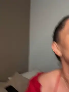 Snapshot of Nola_Luxx-offiziell chatting on November 11, 10:48 am Nola Luxx-offiziell online show from November 11, 10:48 am