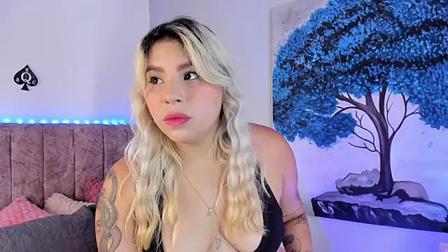 naomi sanz online show from April 6, 8:37 am