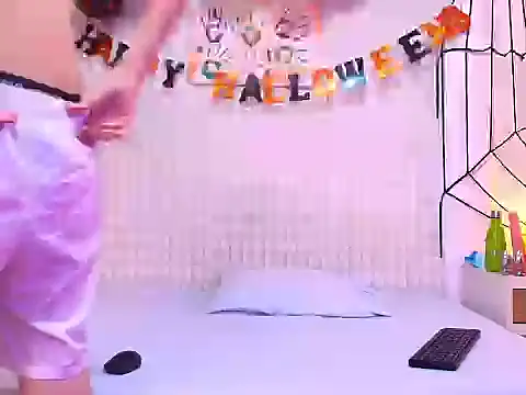 Snapshot of LuigiMarchetti chatting on October 27, 7:51 pm LuigiMarchetti online show from October 27, 7:51 pm