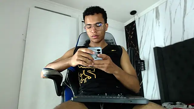 aston xvera online show from November 15, 3:48 am