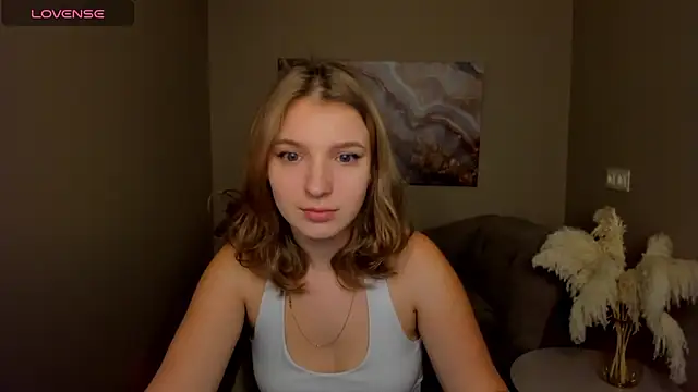 Snapshot of MilinaMorris chatting on November 6, 12:22 am MilinaMorris online show from November 6, 12:22 am