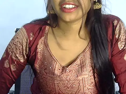 Hott Noor online show from October 16, 4:41 pm