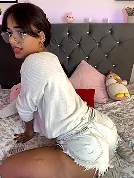 Snapshot of Im_Lyan chatting on October 4, 3:32 pm Im Lyan online show from October 4, 3:32 pm