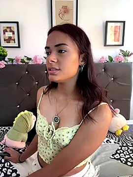 Snapshot of Im_Lyan chatting on November 8, 7:12 pm Im Lyan online show from November 8, 7:12 pm