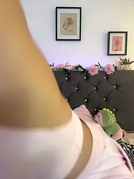 Snapshot of Im_Lyan chatting on December 2, 3:07 pm Im Lyan online show from December 2, 3:07 pm