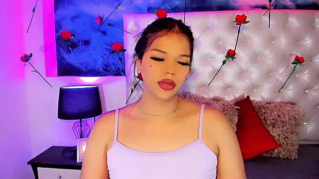 Snapshot of Valeria_Swett_ chatting on February 19, 9:00 pm Valeria Swett online show from February 19, 9:00 pm