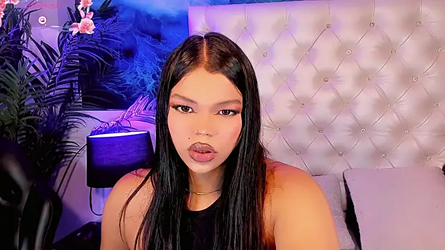 Snapshot of Valeria_Swett_ chatting on May 24, 9:20 pm Valeria Swett online show from May 24, 9:20 pm