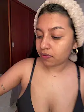  Chloe Smith online show from August 1, 4:17 pm