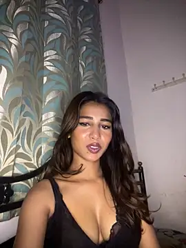 STRIP GLOW online show from March 15, 6:36 pm